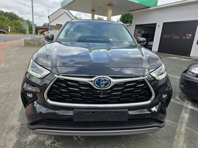 Toyota Highlander Highlander Hybrid 2.5i AWD Premium Plus 7 place