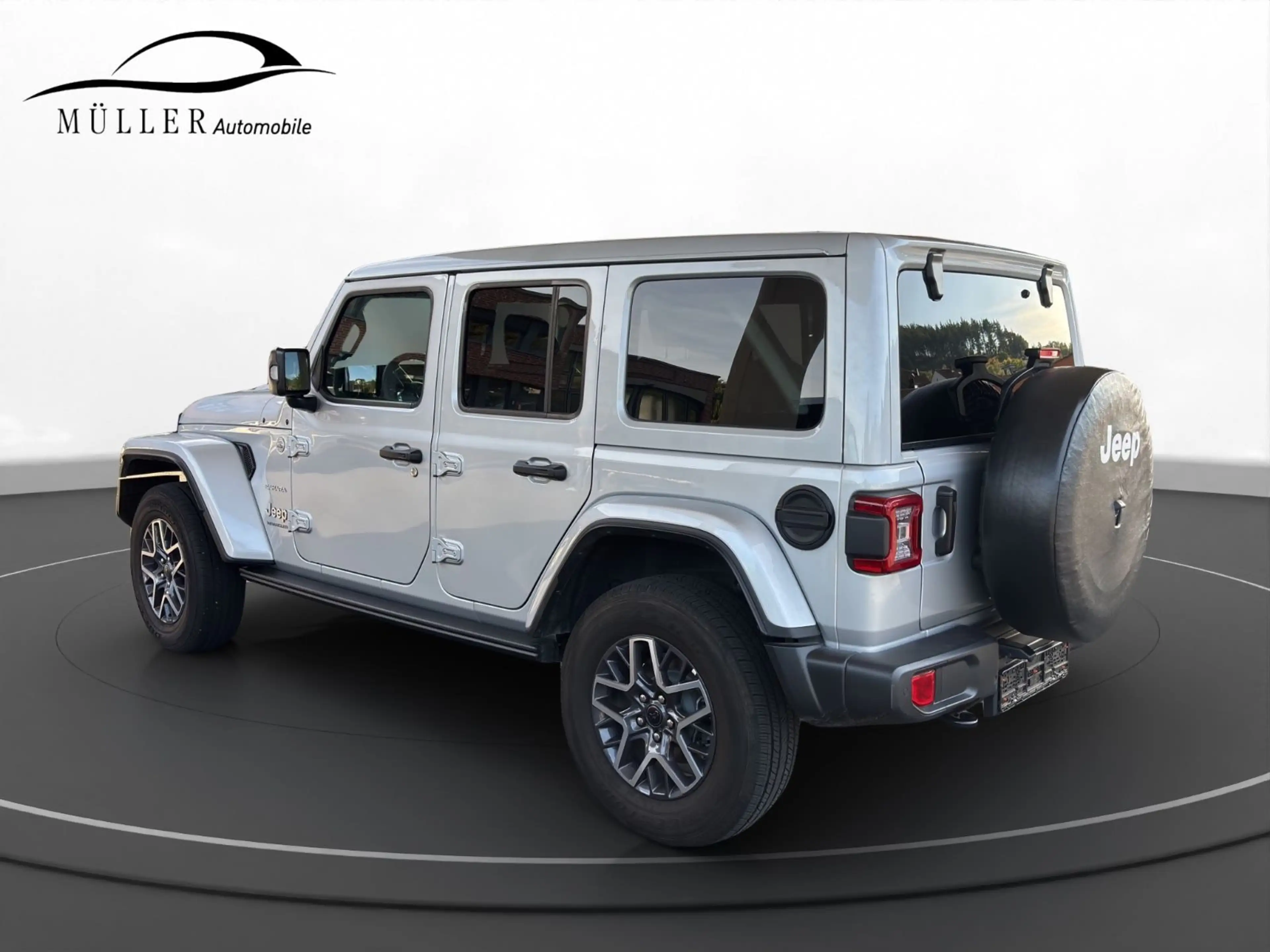 Jeep Wrangler Unlimited Sahara ICE 2.0i Sky One-Touch — photo 3