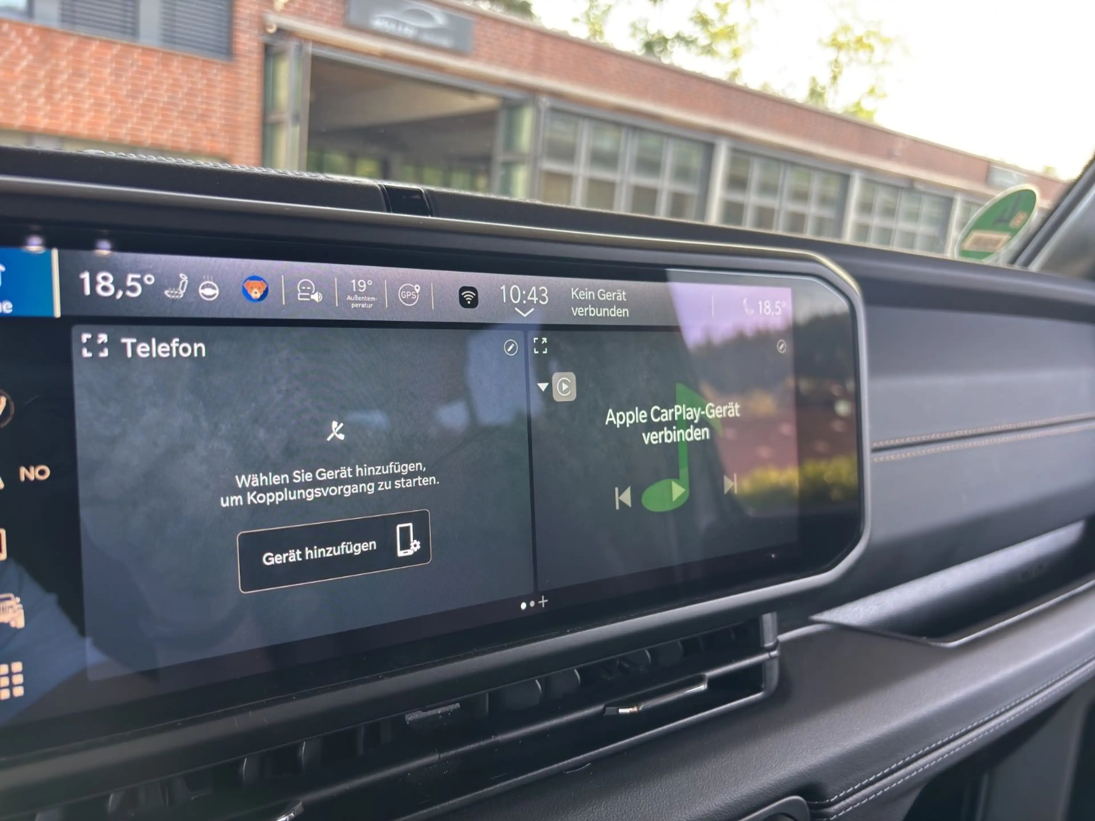 Jeep Wrangler Unlimited Sahara ICE 2.0i Sky One-Touch — photo 14