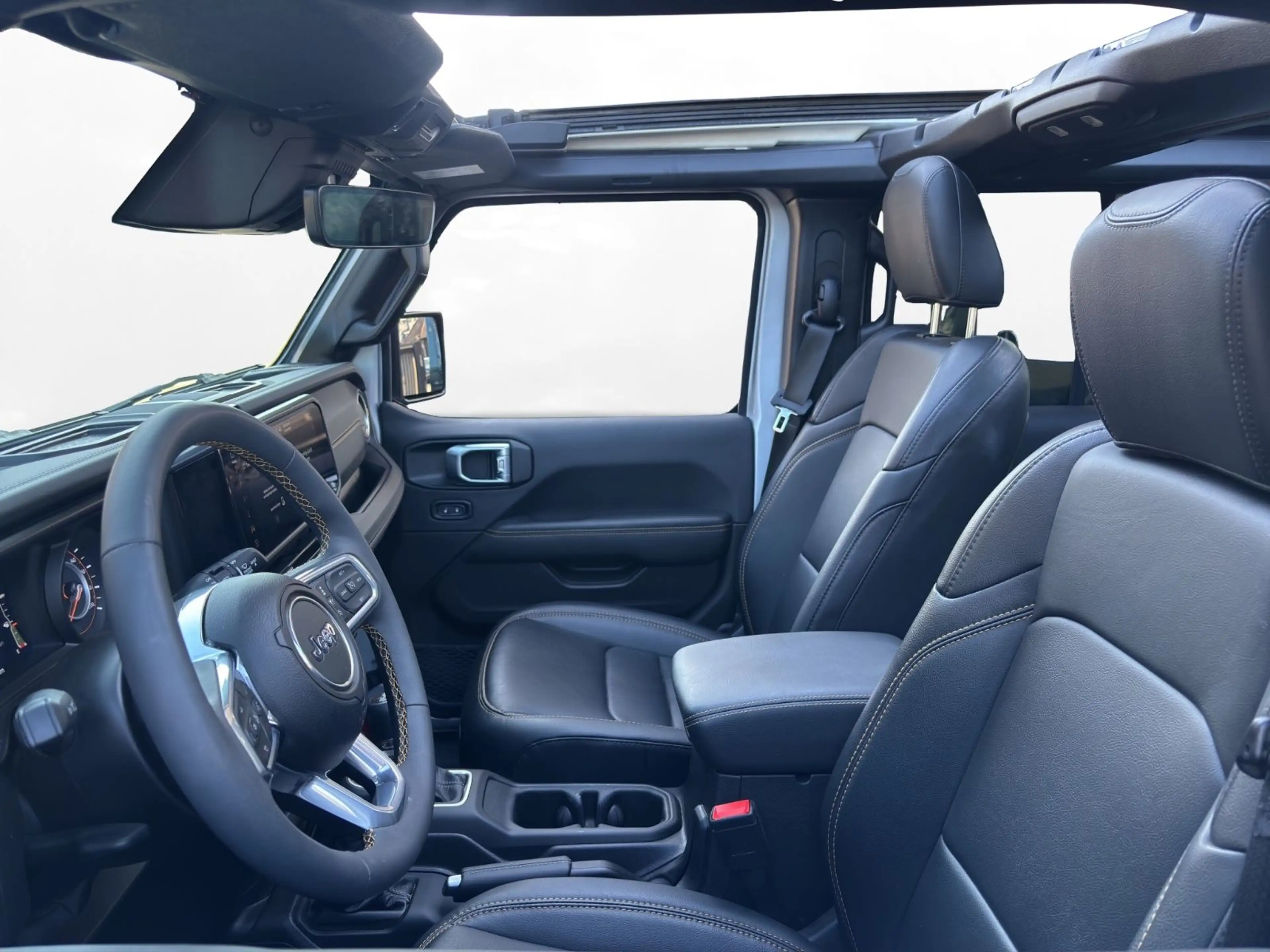 Jeep Wrangler Unlimited Sahara ICE 2.0i Sky One-Touch — photo 9