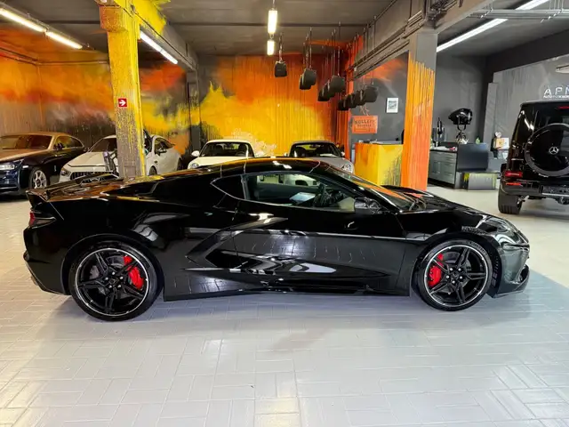Corvette C8 view 8