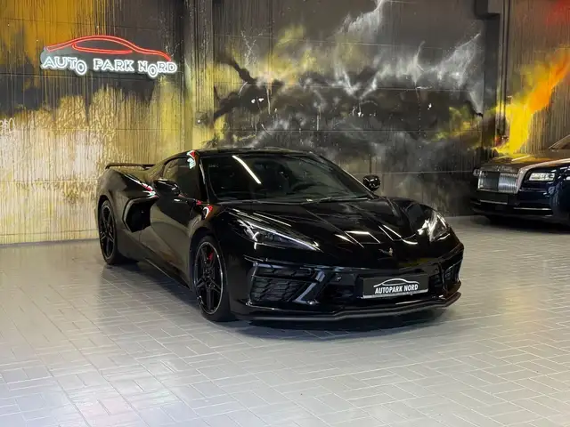 Corvette C8 view 9