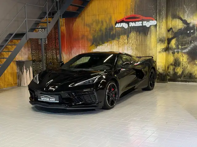 Corvette C8 view 3
