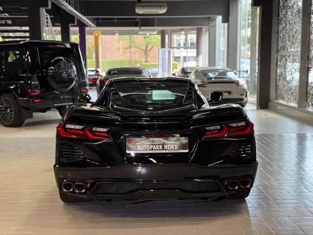 Corvette C8 view 6