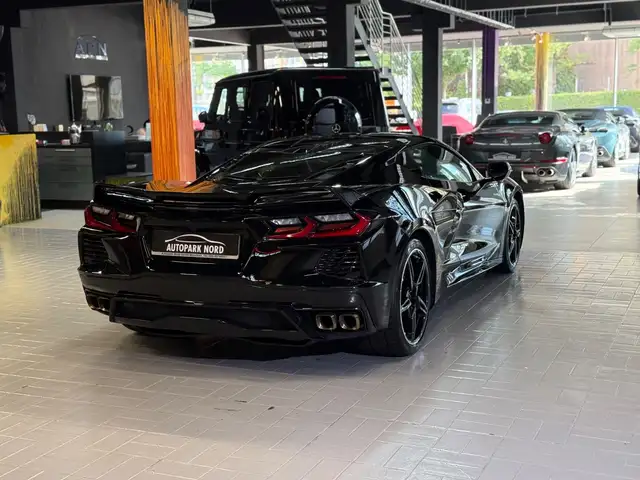 Corvette C8 view 7