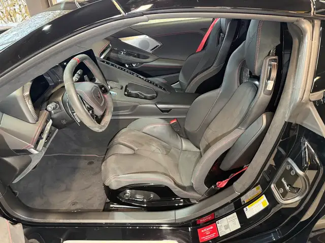 Corvette C8 view 11