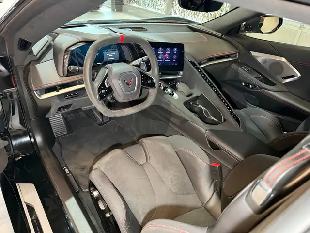 Corvette C8 view 12
