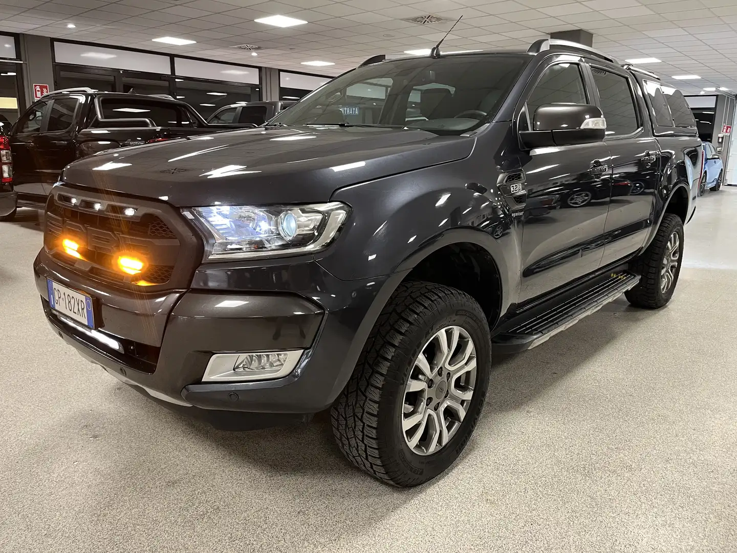 Ford Ranger 3.2 tdci Wildtrak 200cv auto Rialzato PrezzoFinito Gris - 2