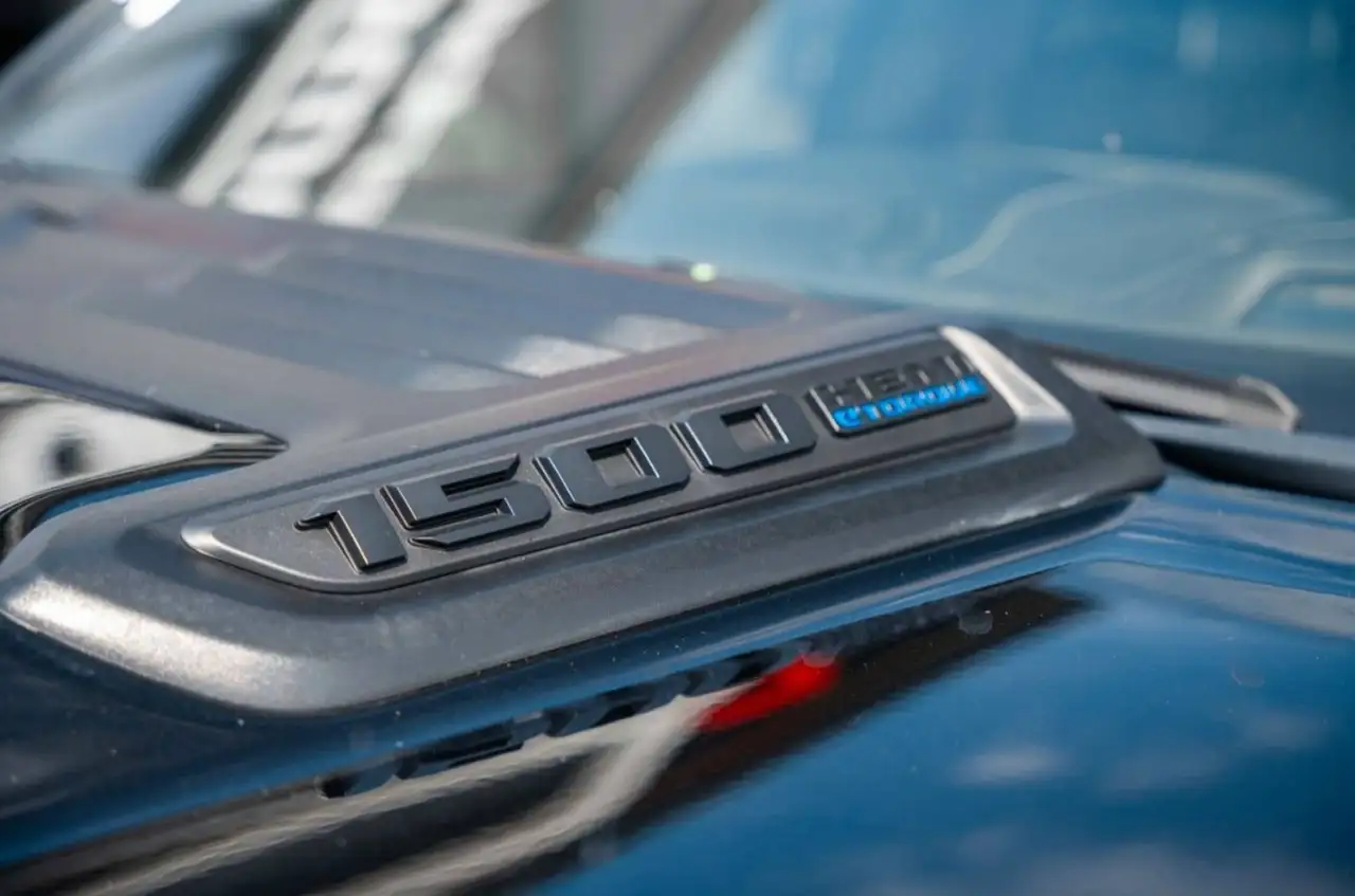Dodge RAM 2022 — фото 12
