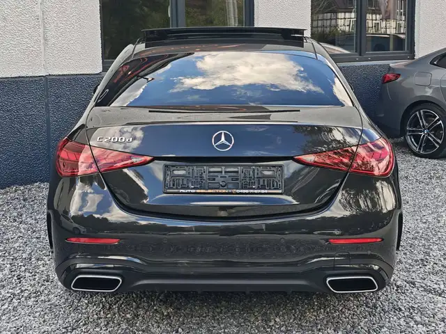 Mercedes-Benz C-Class view 6
