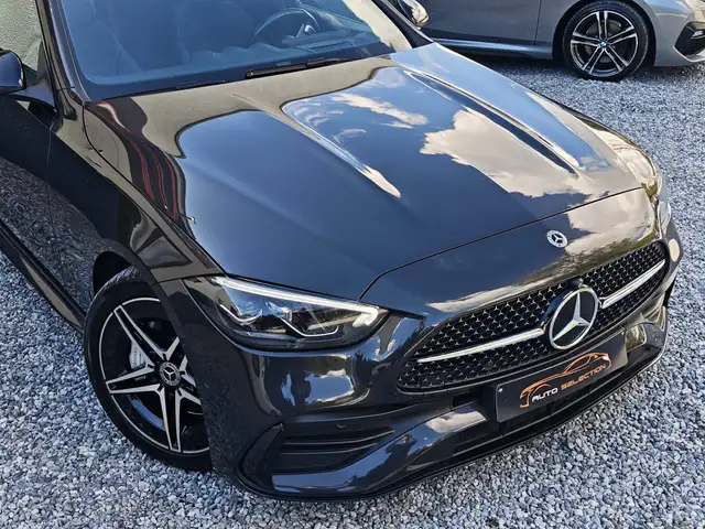 Mercedes-Benz C-Class view 8