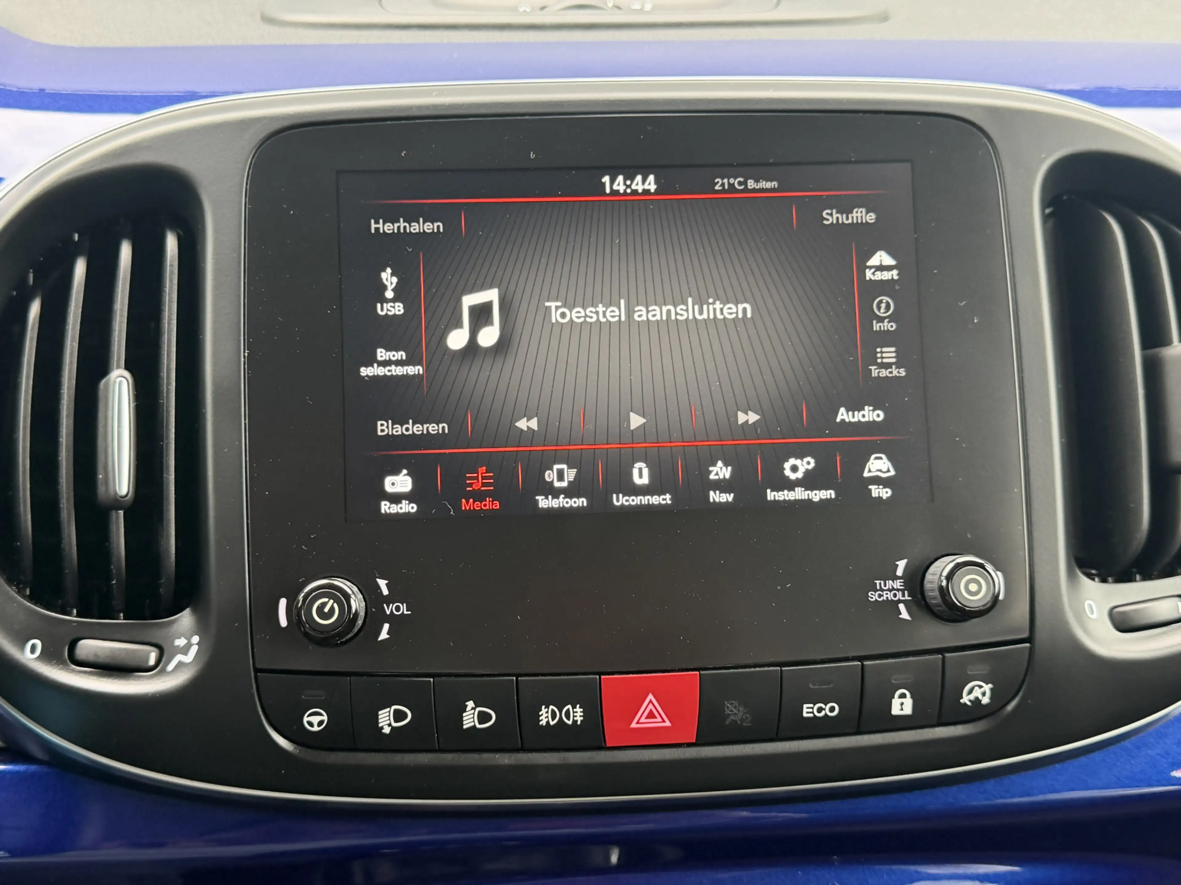 Fiat 500L BWJ 2018 | 0.9 TwinAir 105PK PopStar | TREKHAAK | — photo 13