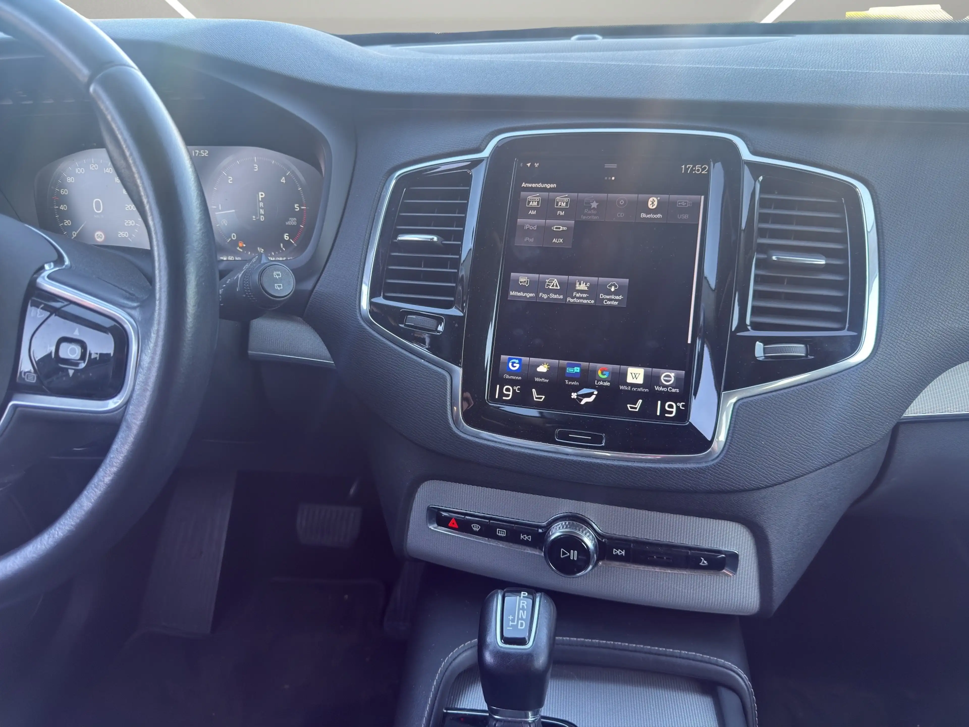 Volvo XC90 Inscription AWD — photo 9