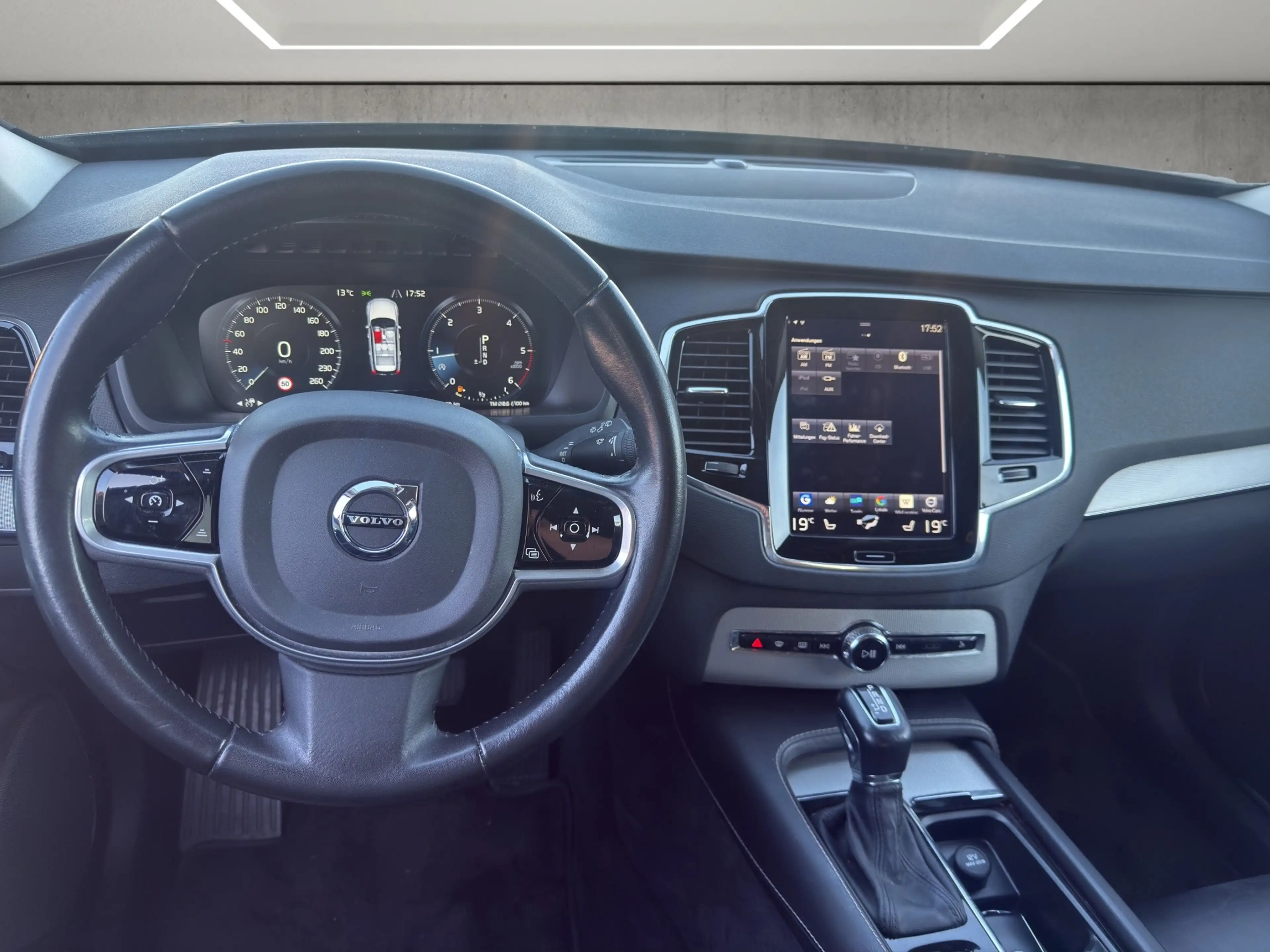 Volvo XC90 Inscription AWD — photo 10