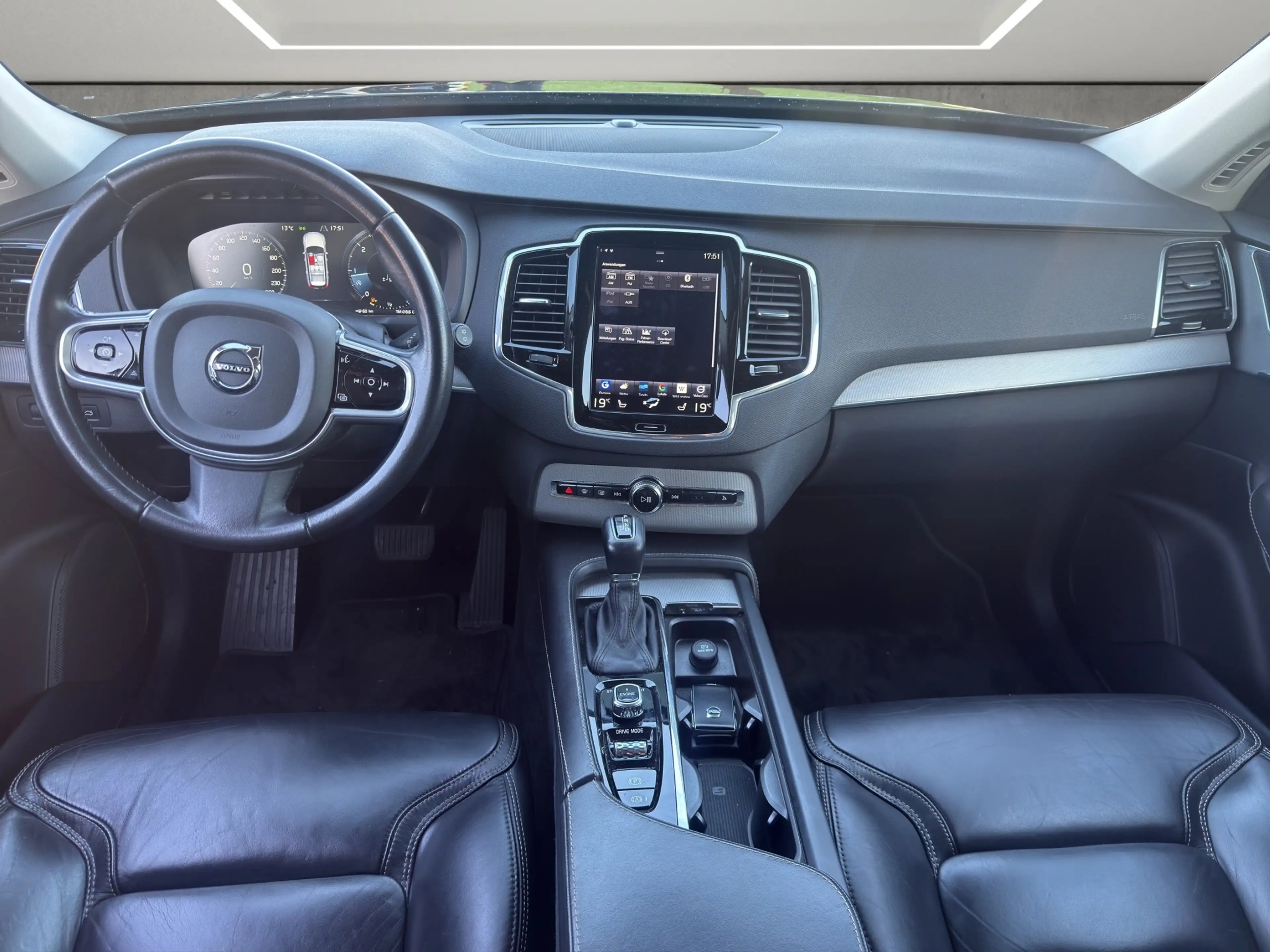 Volvo XC90 Inscription AWD — photo 8
