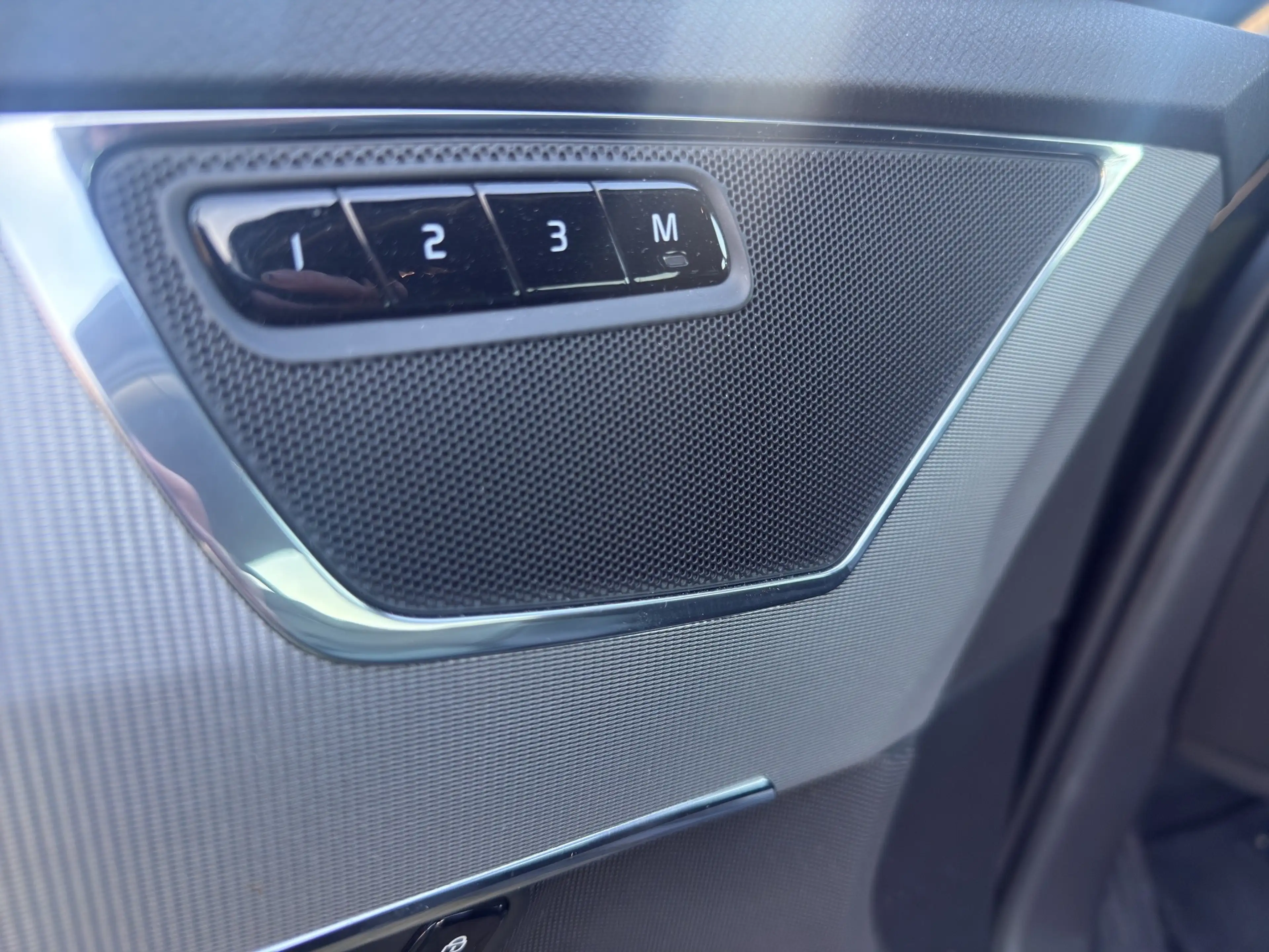 Volvo XC90 Inscription AWD — photo 14