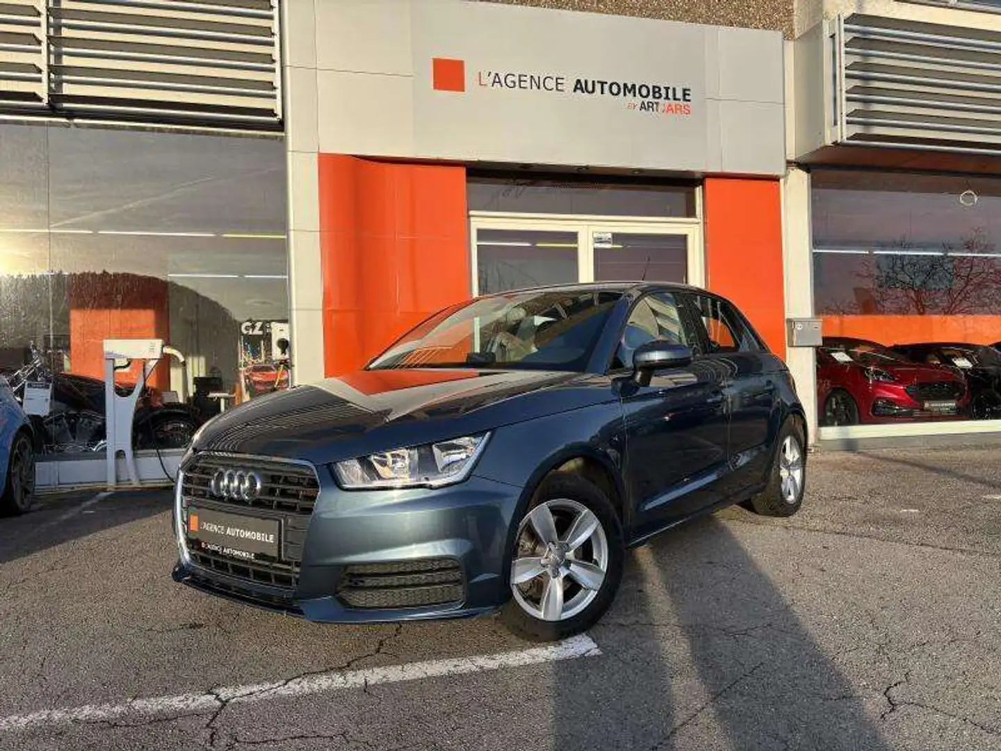 Audi A1 Sportback Bleu - 2