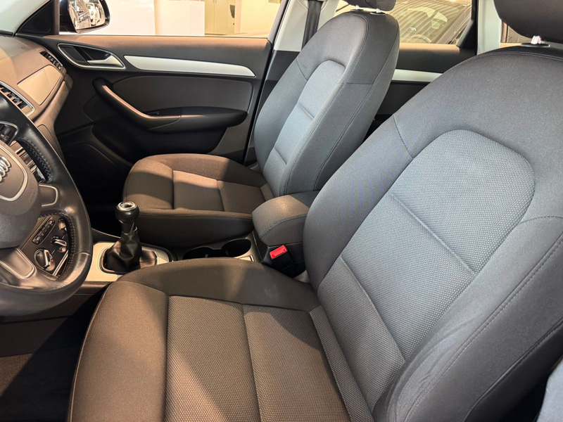 Audi Q3 1.4 Benzin Navigation/Sitzheizung/Xenon/PDC — photo 11