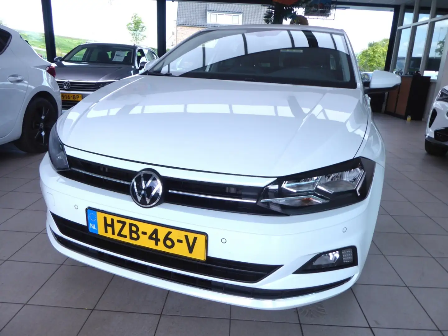 Volkswagen Polo 1.0 TSI Highline LMV 17'/Dig teller/Privi glas/Nav Blanc - 2