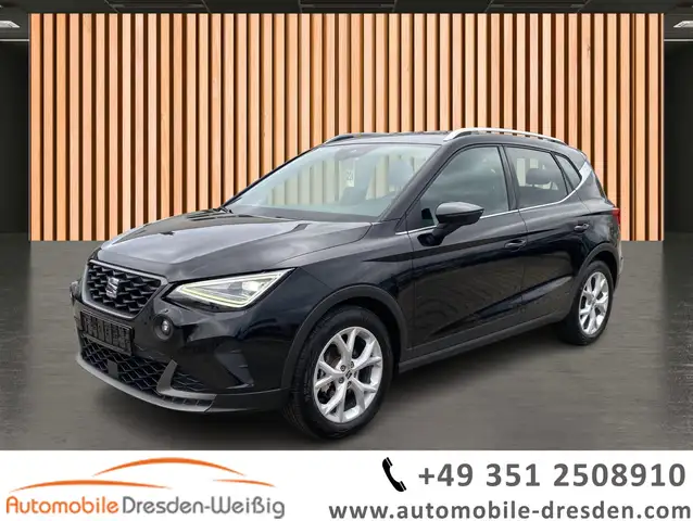 Seat Arona main image