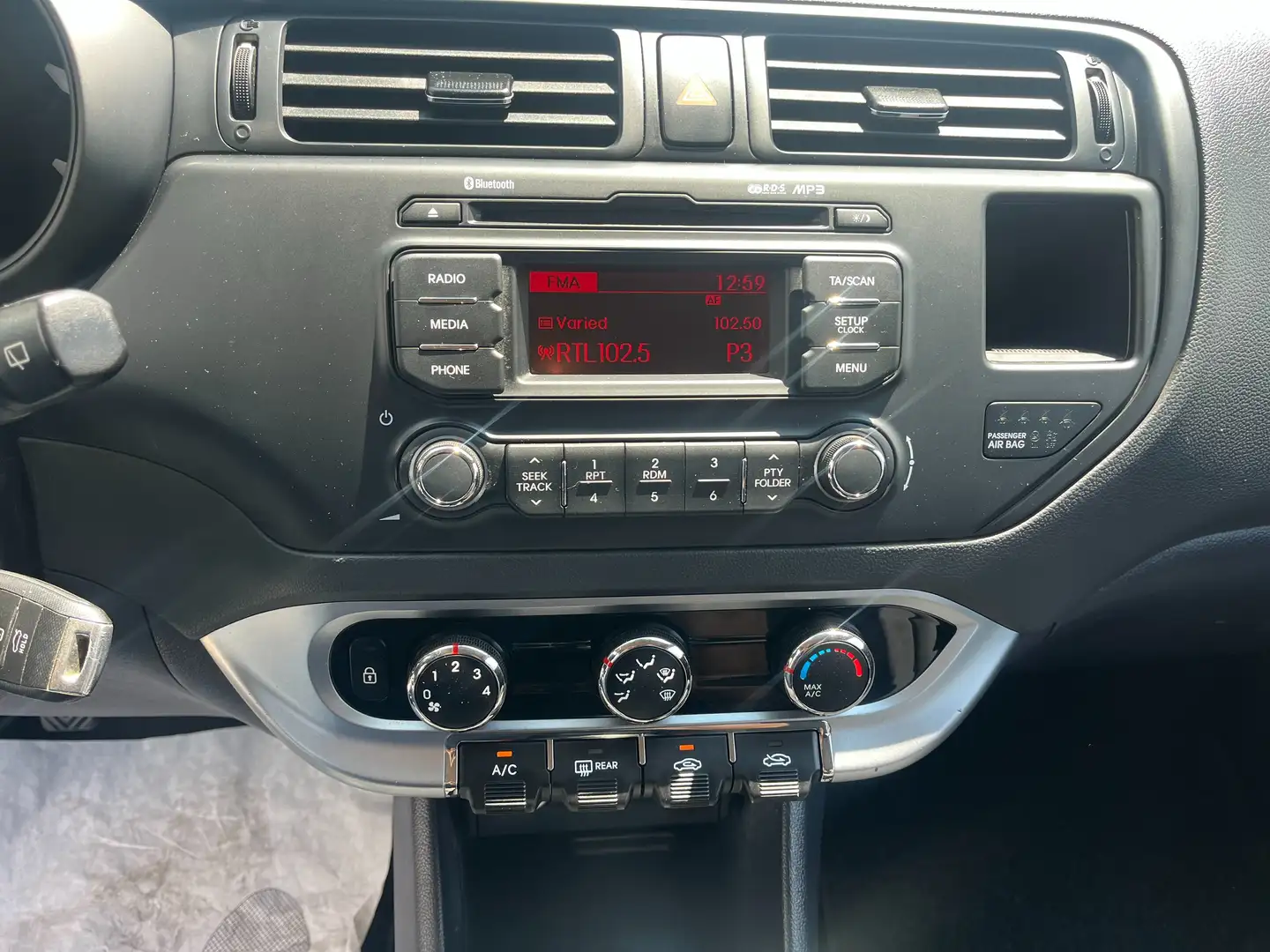 Kia Rio Rio III 2011 3p 1.2 City eco-dynamics gpl Gris - 2