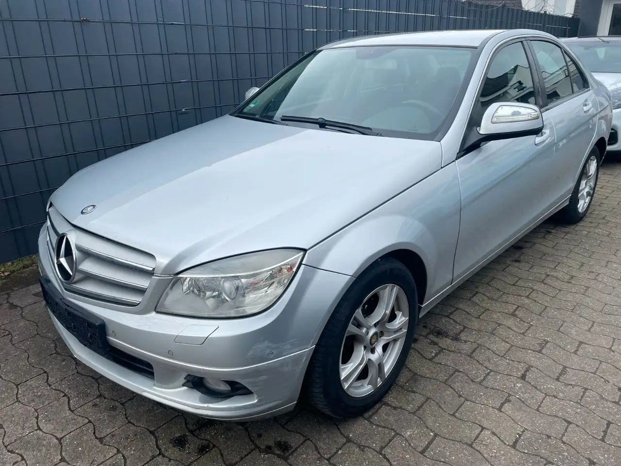 Mercedes-Benz C 200