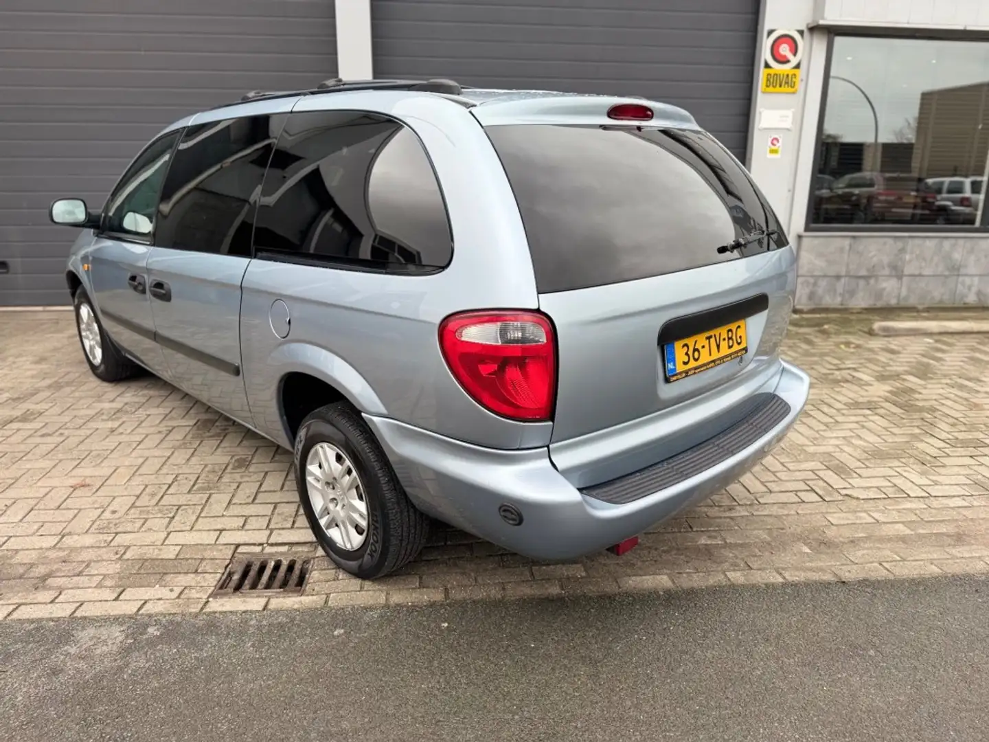 Chrysler Grand Voyager 3.3i SE LUXE Blauw - 2