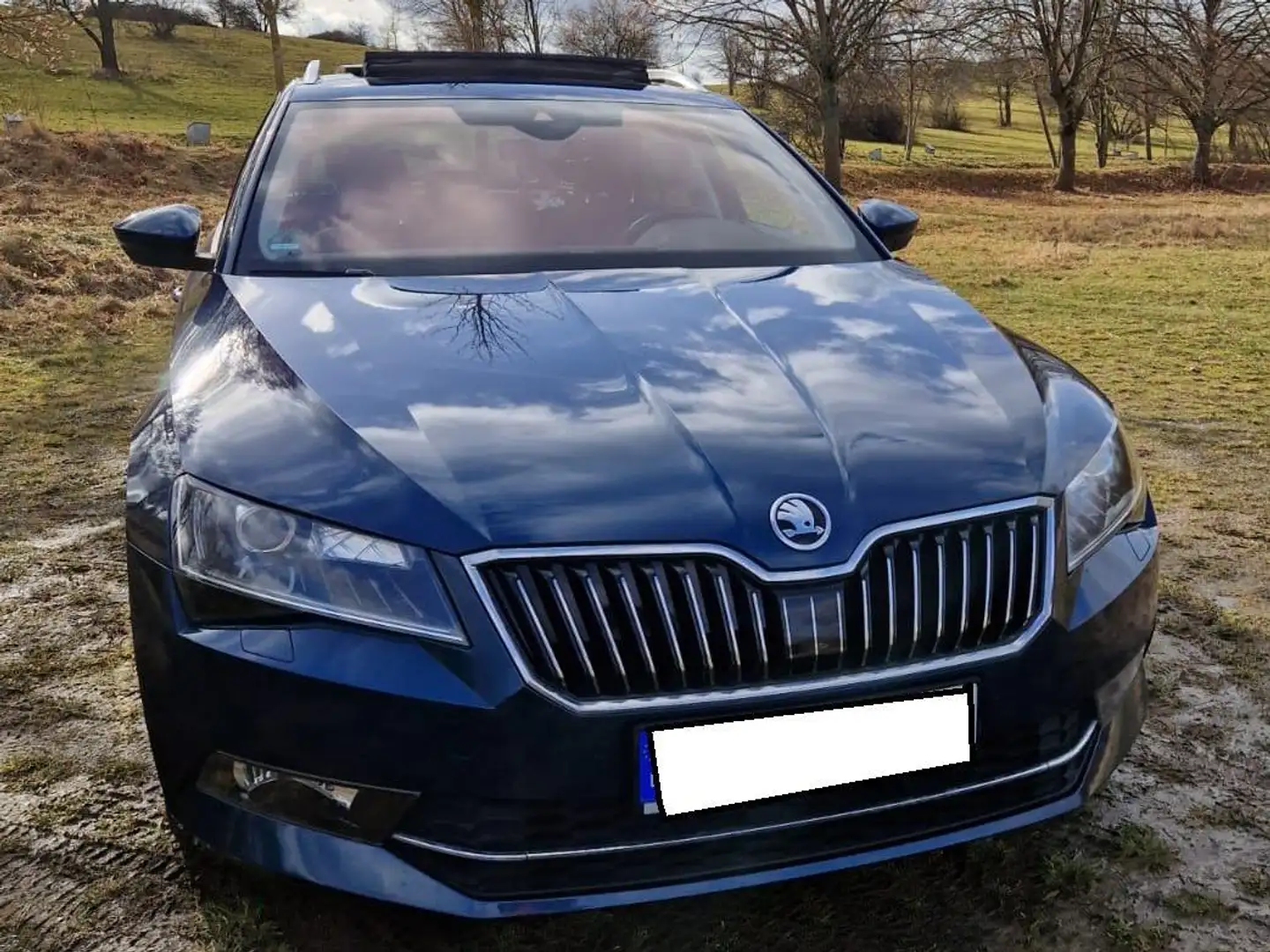 Skoda Superb Superb Combi 1.8 TSI Style Blau - 1