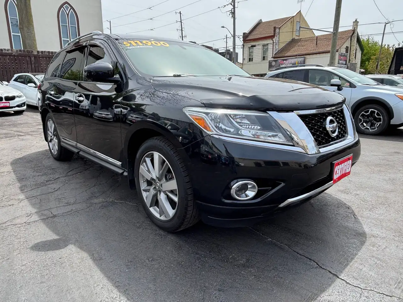Nissan Pathfinder снимка Nissan Pathfinder