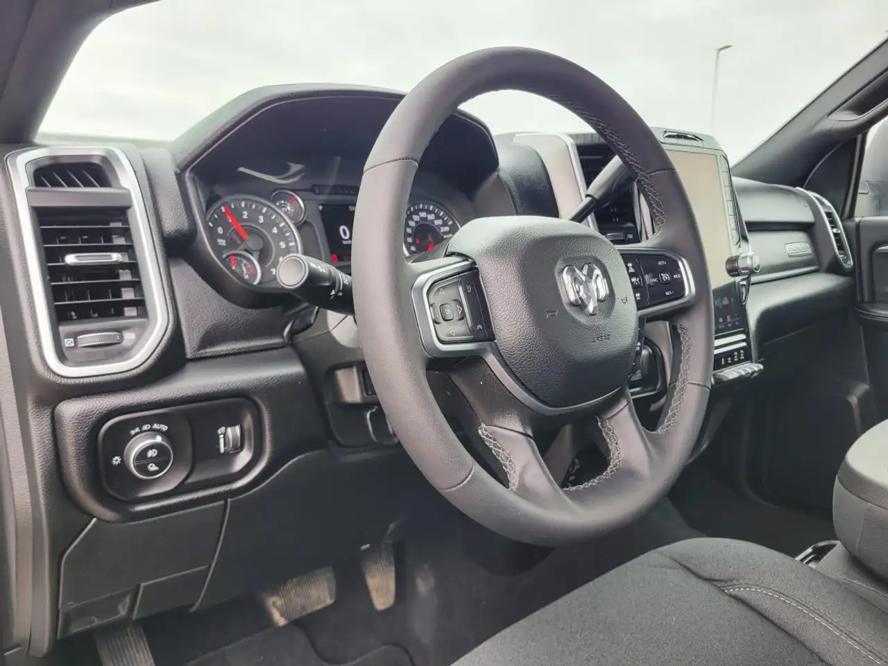 RAM 3500 снимка RAM 3500