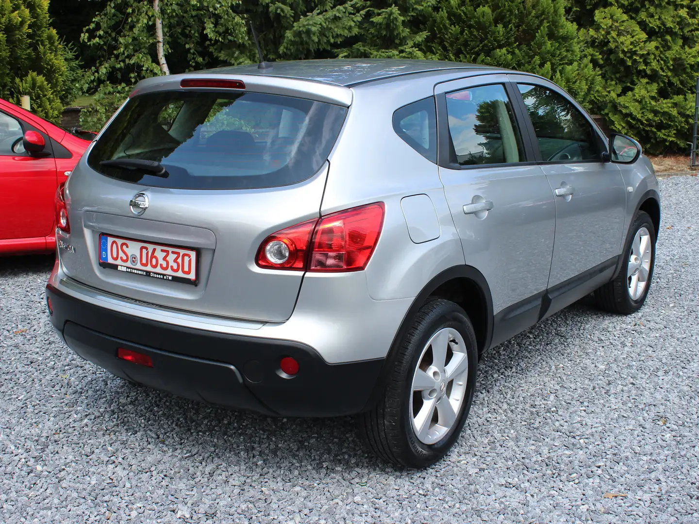 Nissan Qashqai 2.0l 141PS*Navi*Rückfahrkamera*Finanzierung* Grau - 2