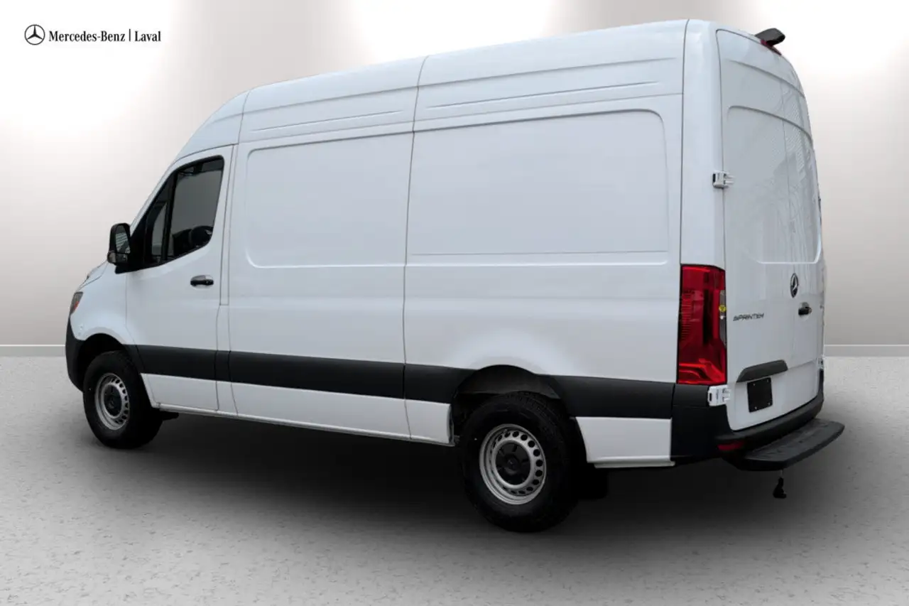 Mercedes-Benz Sprinter снимка Mercedes-Benz Sprinter