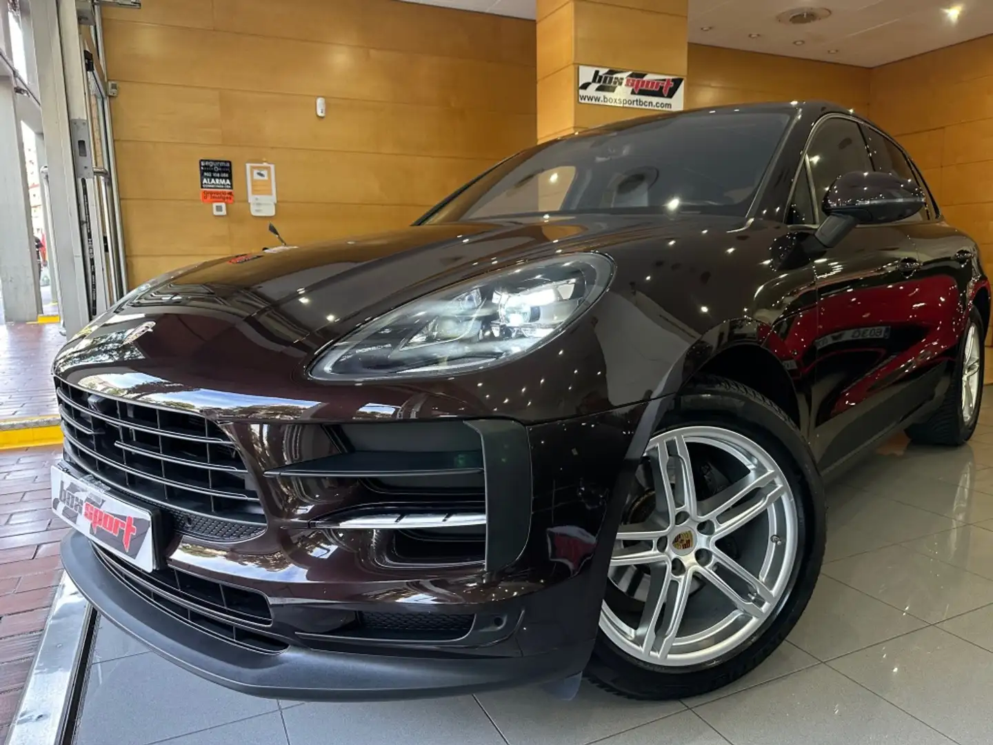 Porsche Macan Aut. Marrón - 1