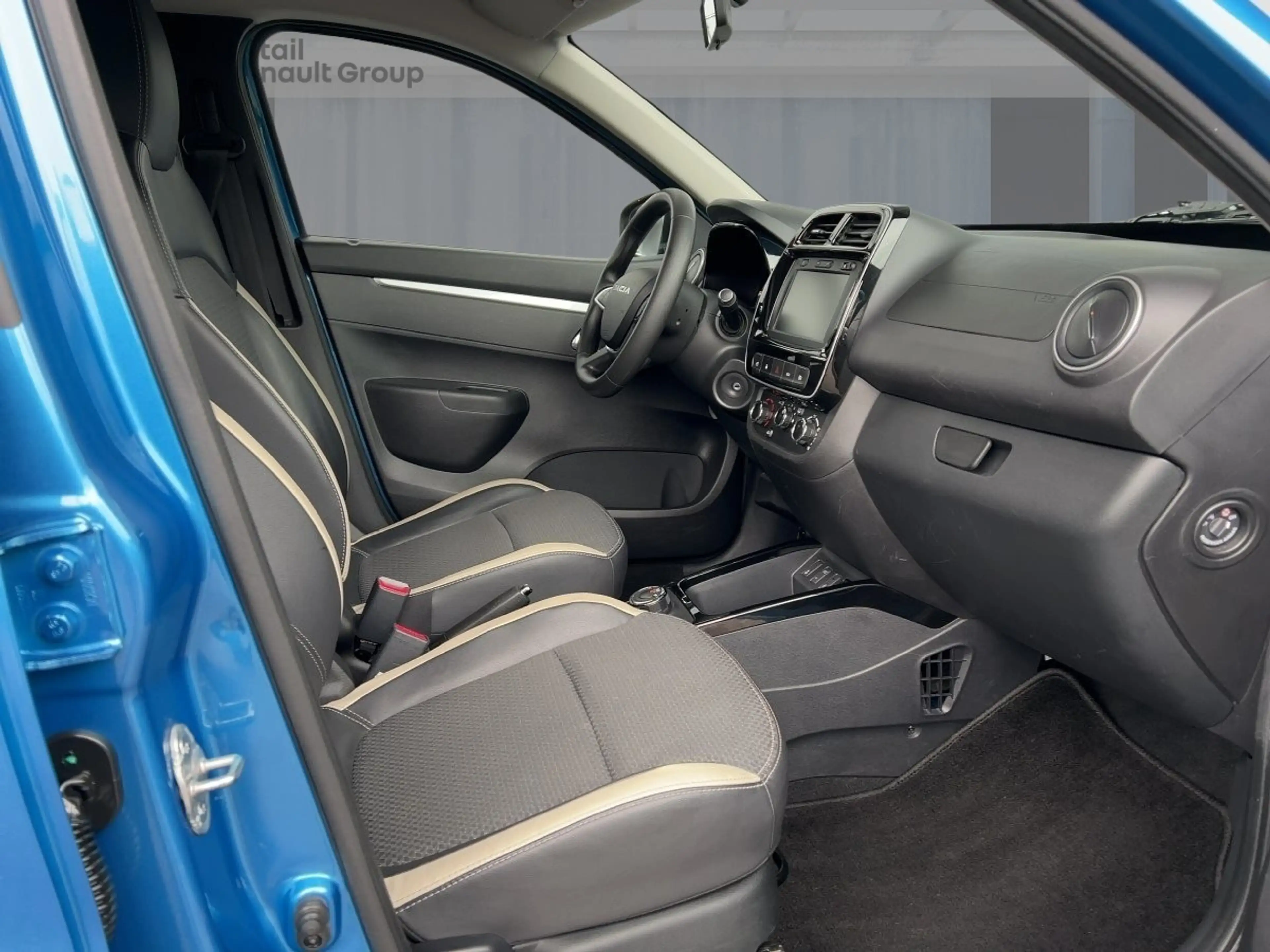 Dacia Spring Essential KLIMA LED-Tagfahrlicht ABS ESP ZV — photo 8