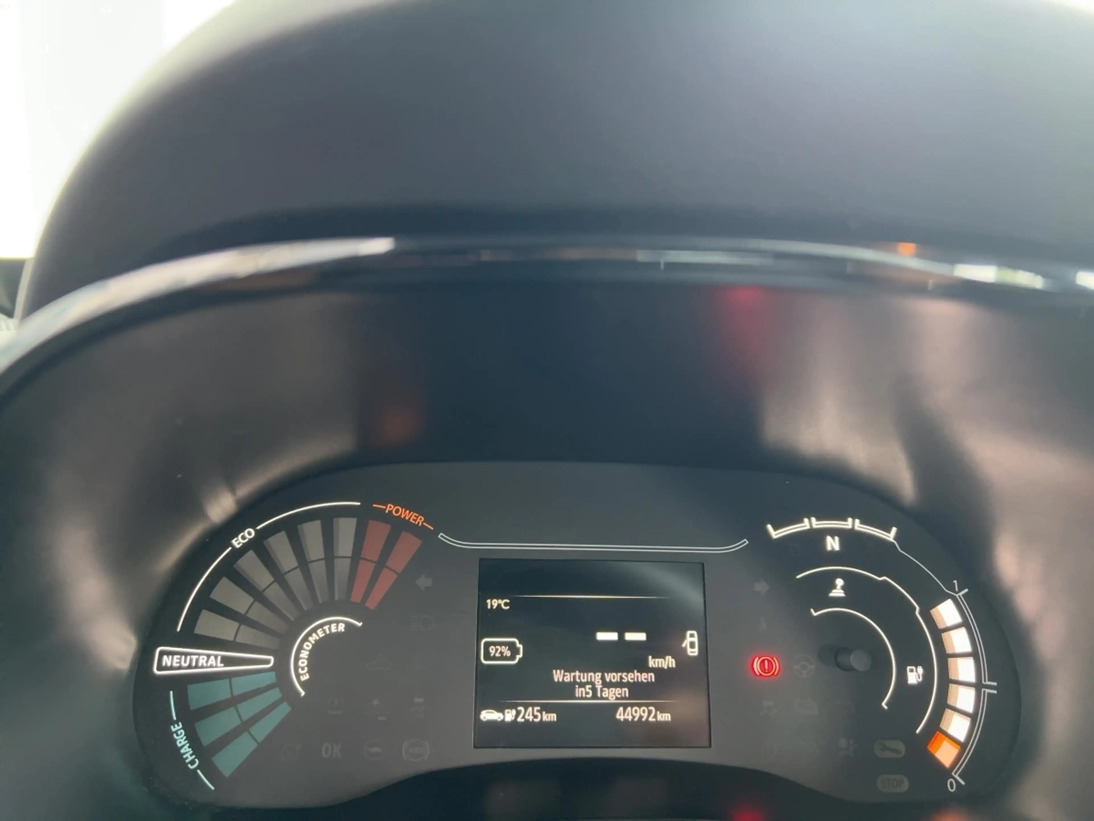 Dacia Spring Essential KLIMA LED-Tagfahrlicht ABS ESP ZV — photo 13