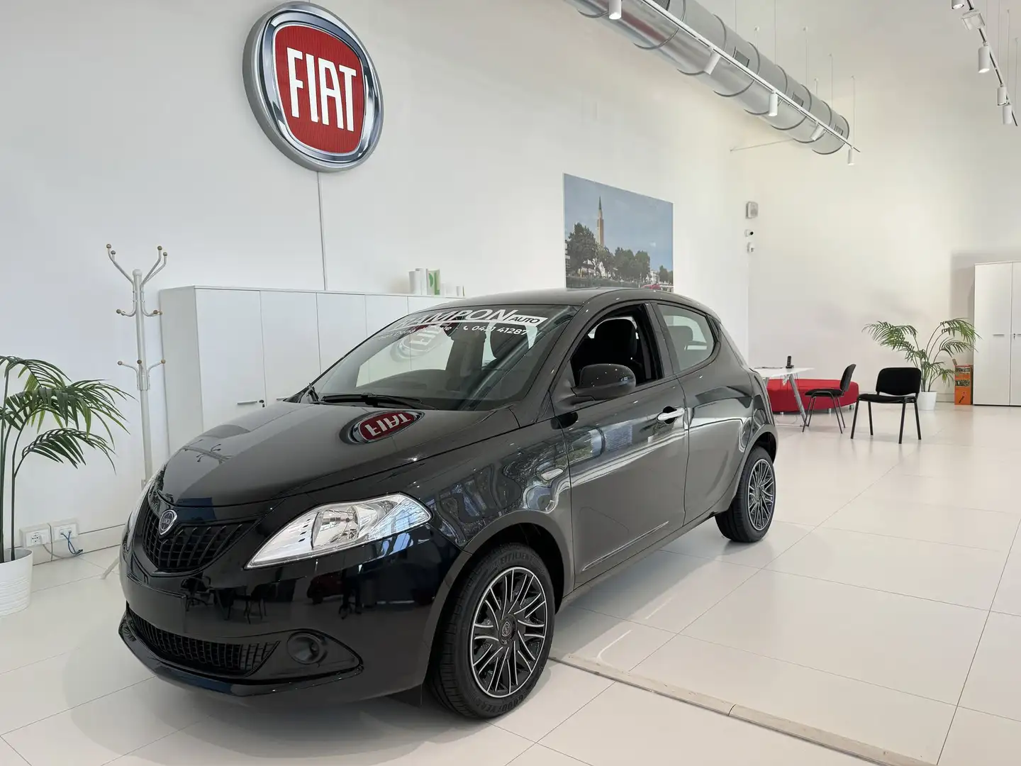 Lancia Ypsilon 1.0 FireFly 5 porte S&S Hybrid Oro Nero - 1