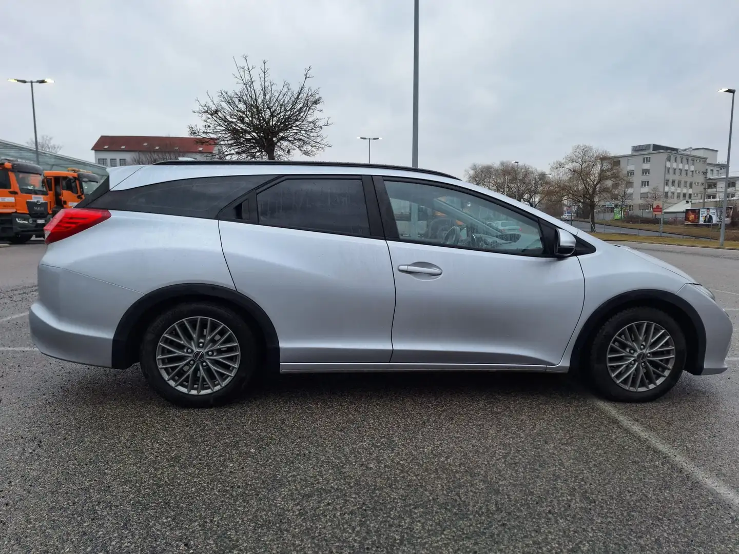 Honda Civic Tourer 1,6i-DTEC Sport Silber - 2
