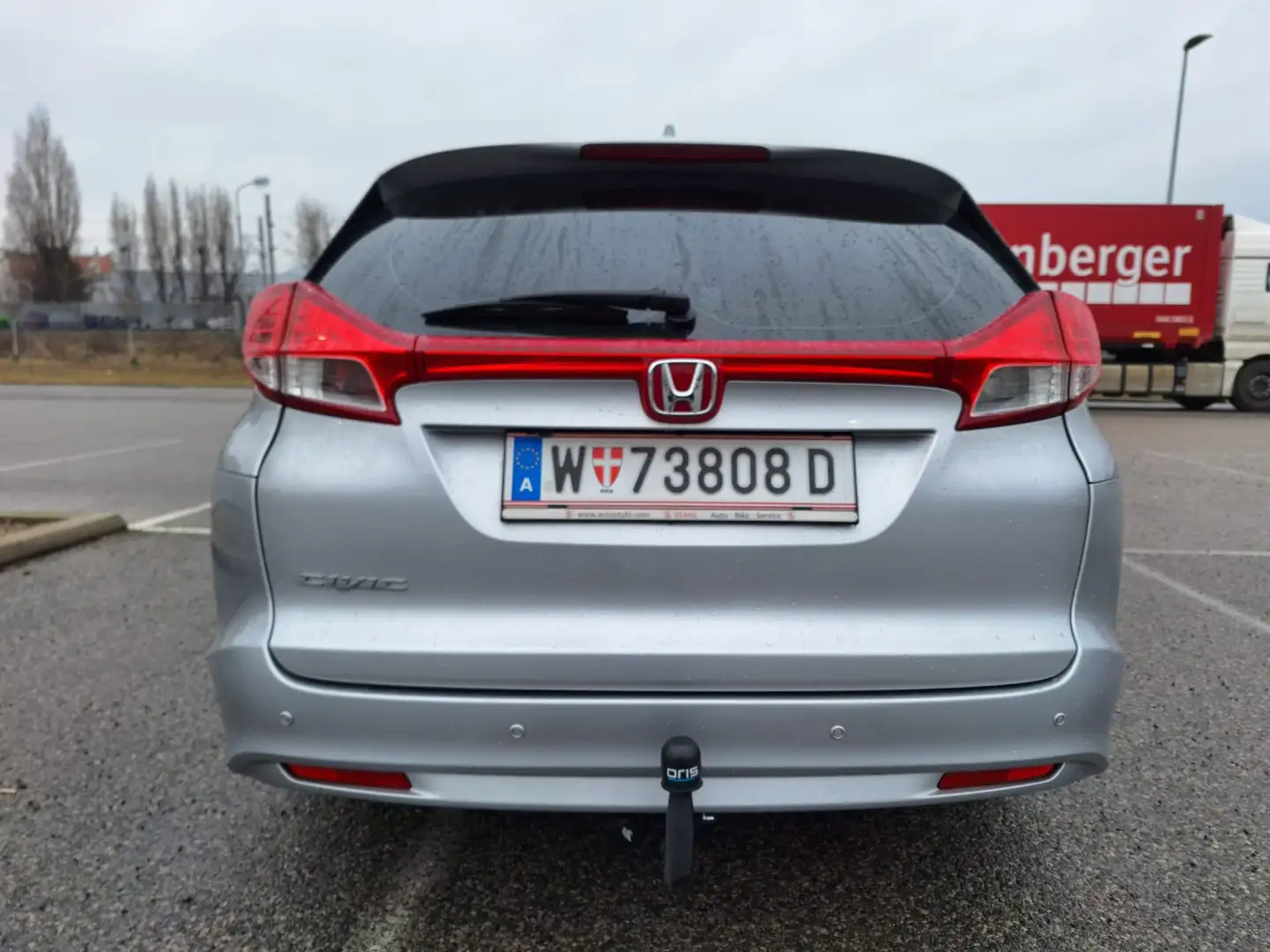 Honda Civic Tourer 1,6i-DTEC Sport Silber - 1