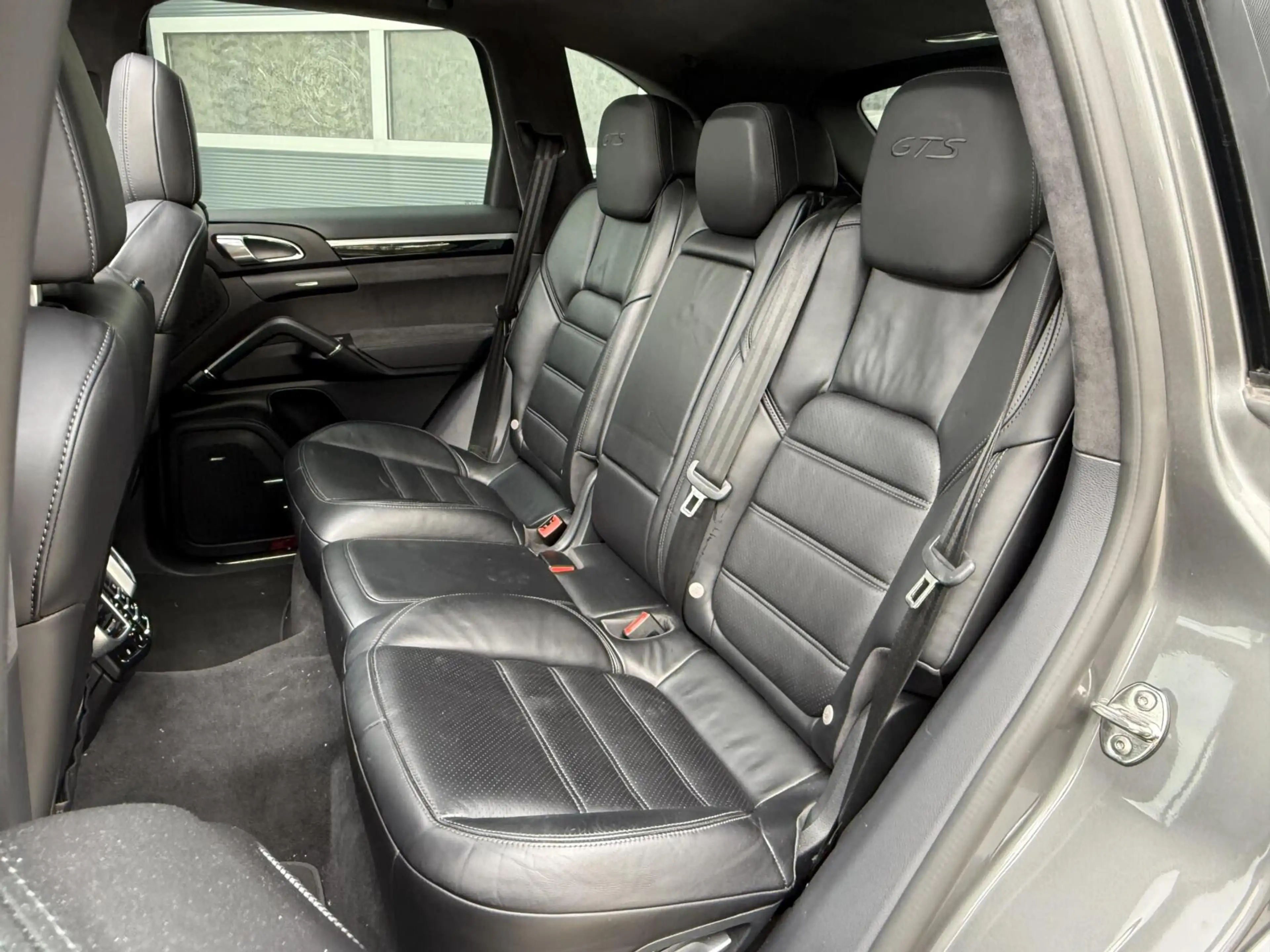 Porsche Cayenne 3.6 GTS Automaat 441PK | Panorama | Leder | Luchtv — photo 8