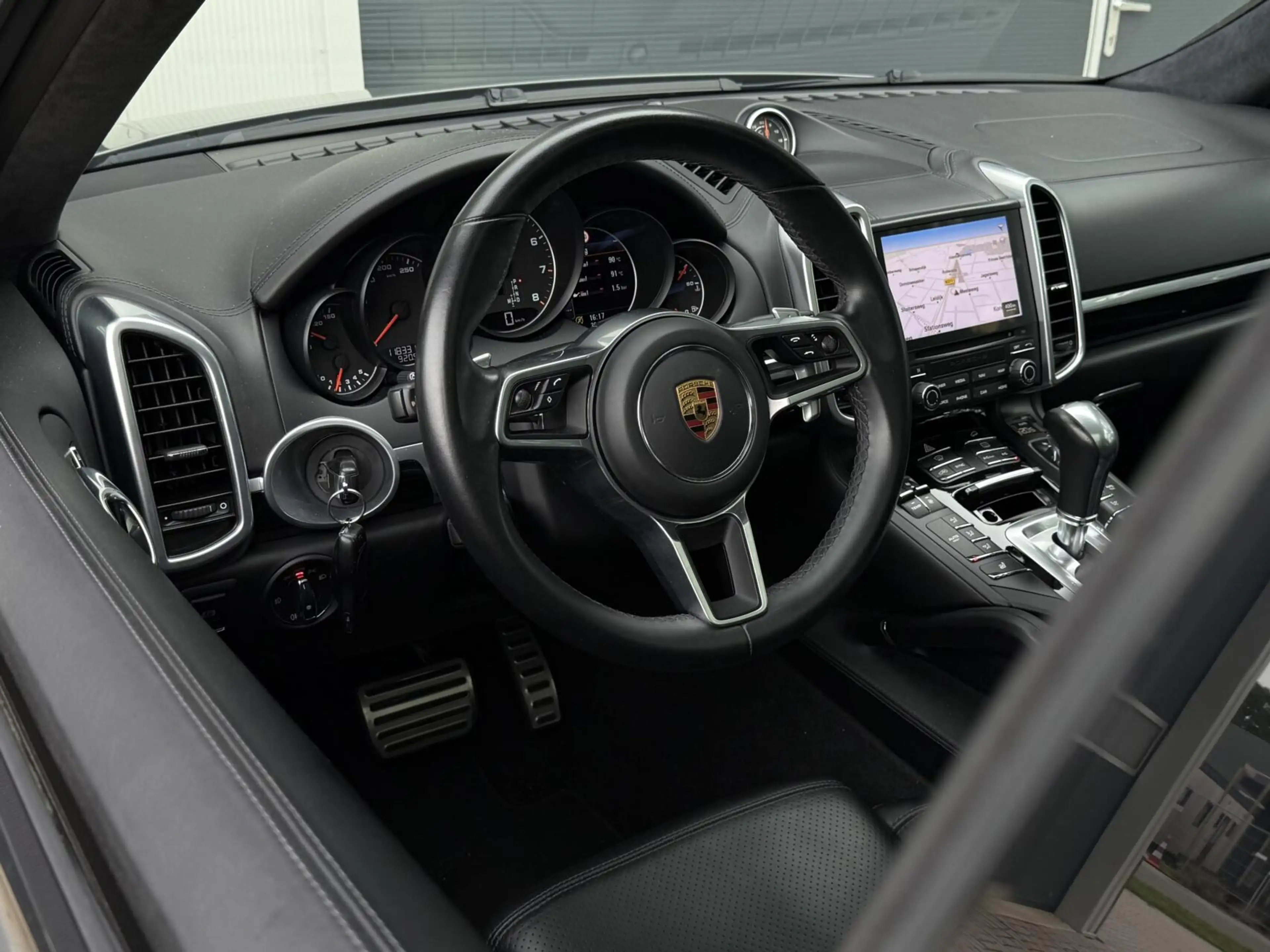 Porsche Cayenne 3.6 GTS Automaat 441PK | Panorama | Leder | Luchtv — photo 11