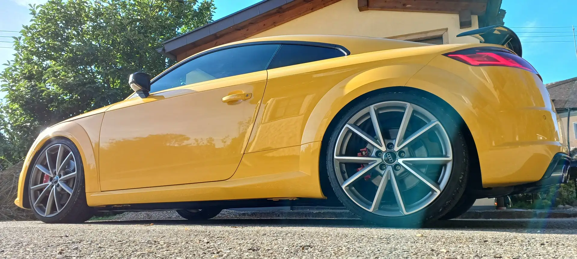 Audi TTS TTS Coupé 2,0 TFSI quattro S-tronic Gelb - 1