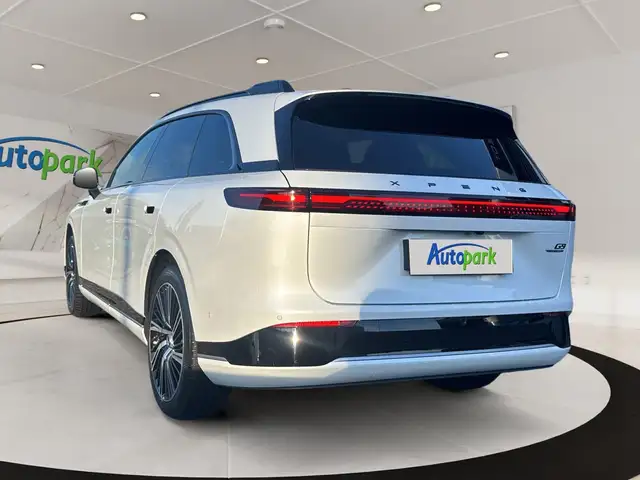 Xpeng G9 AWD Performance Ansicht 6