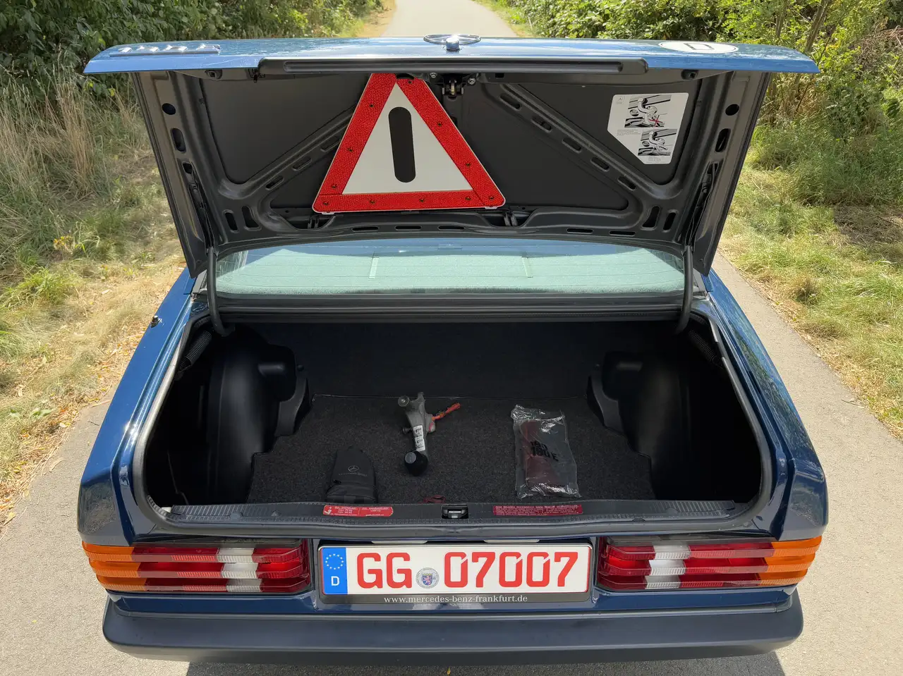 Mercedes-Benz 190 E 2.0 1. Hand, foto 11