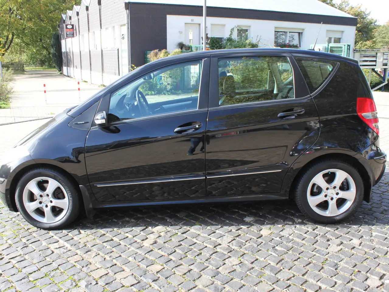 Mercedes-Benz A 200
