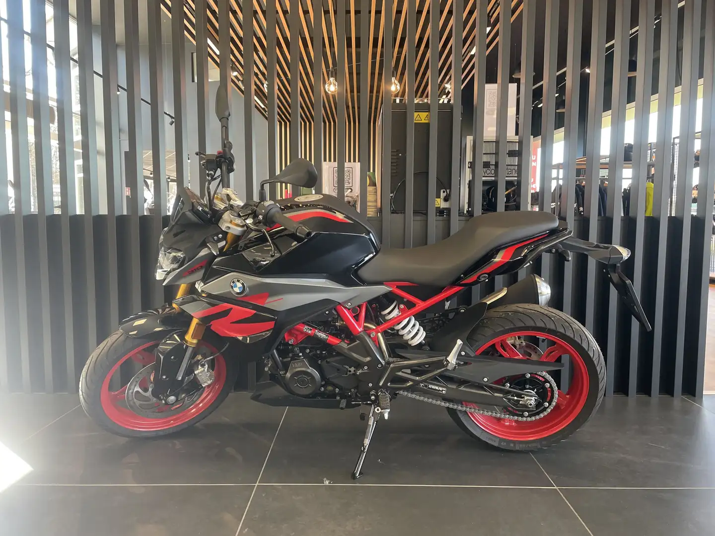 BMW G 310 R Grijs - 2