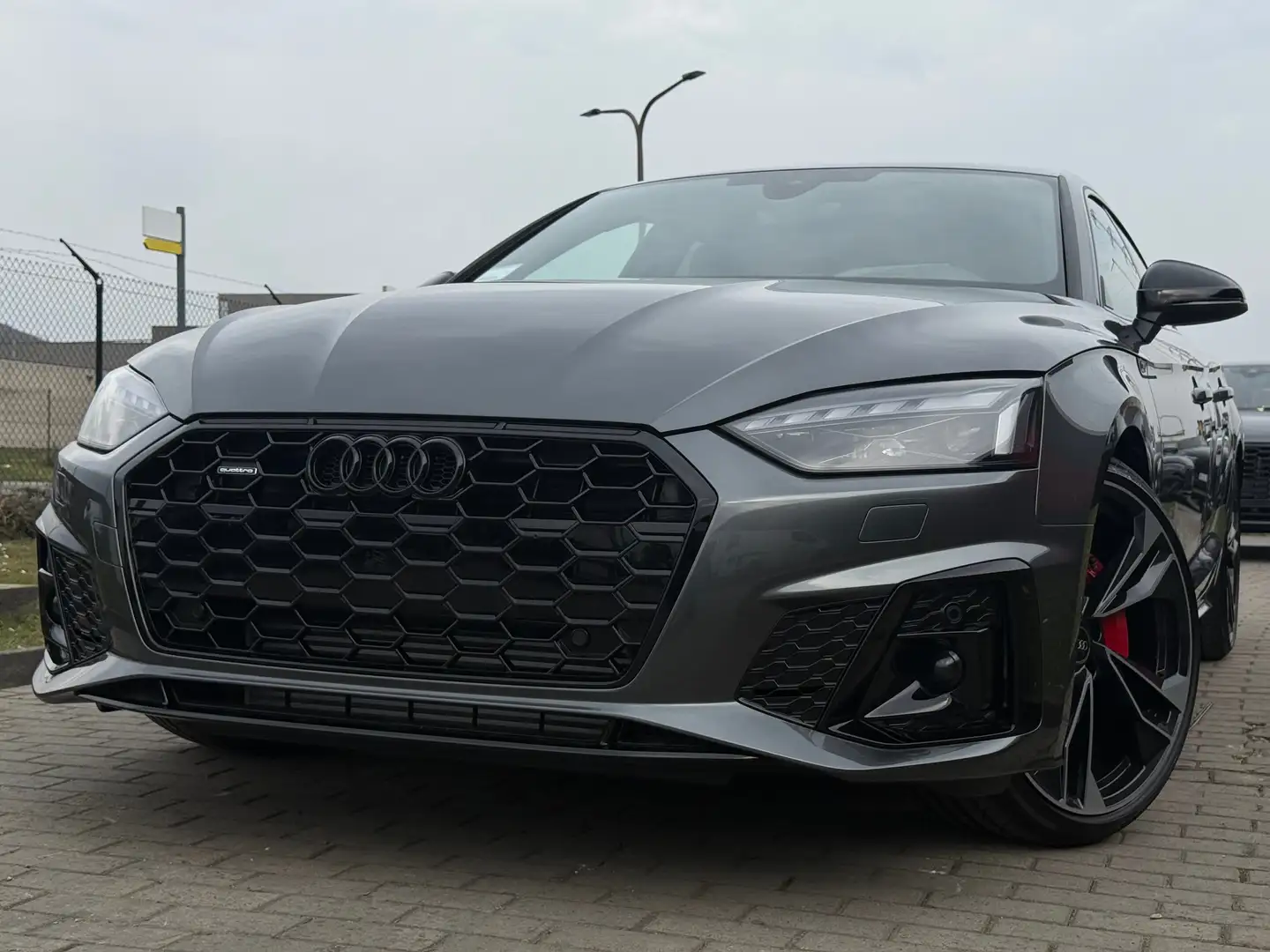 Audi A5 SPORTBACK 45 TFSI QUATTRO S L INE S TRONIC NEUF Grijs - 1