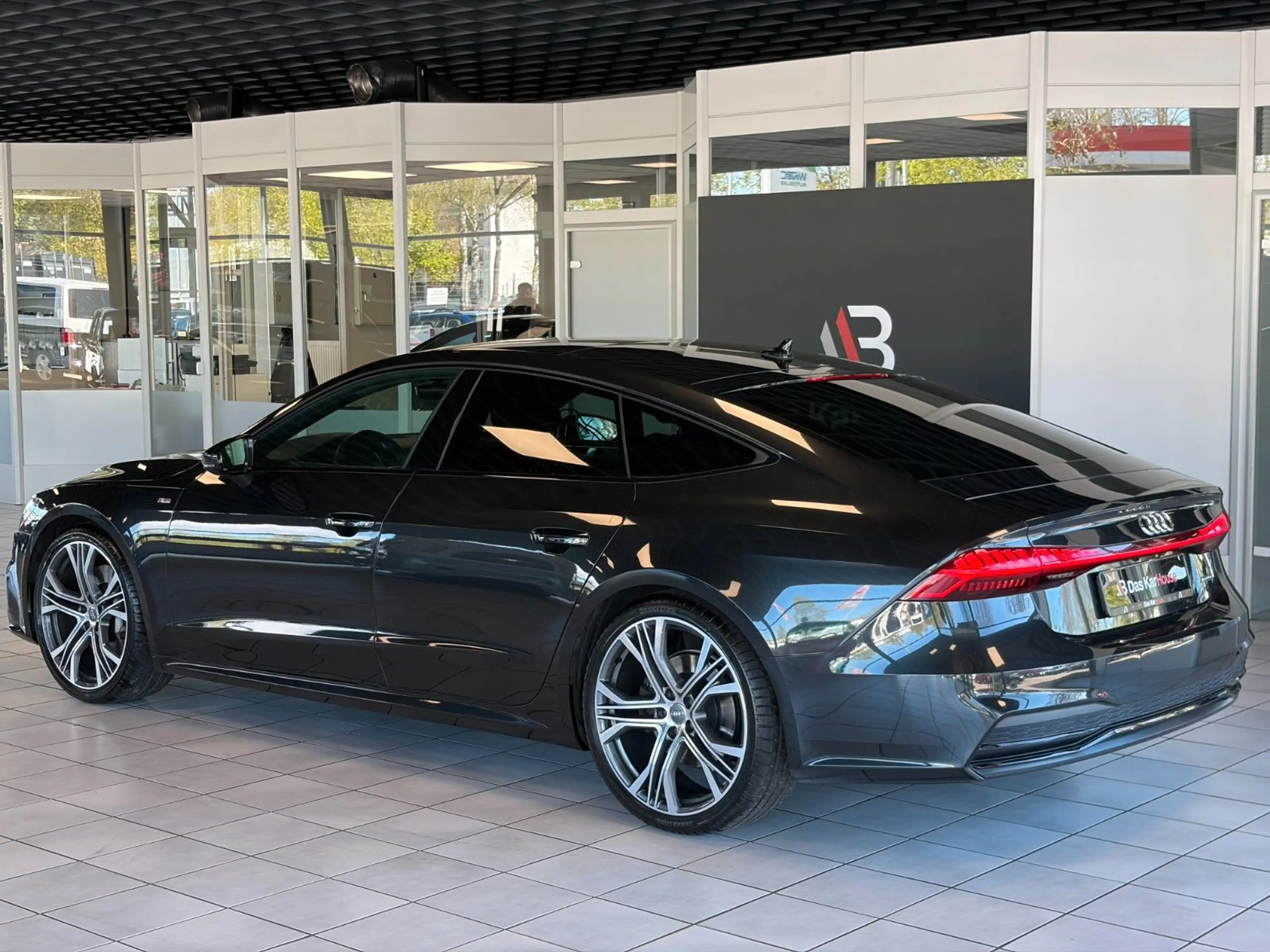 Audi A7 55 TFSI quattro · S Line · Matrix  · 80´tkm — photo 6