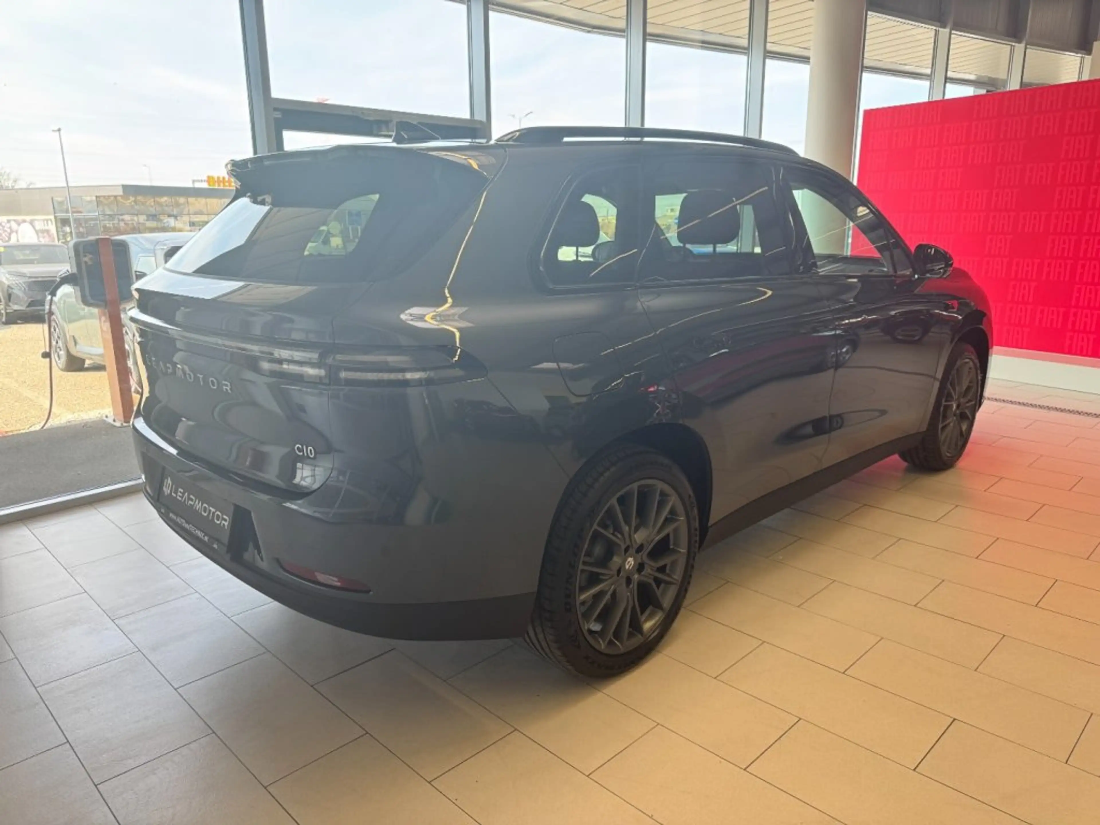 Leapmotor C10 REEV C10 Design — photo 3