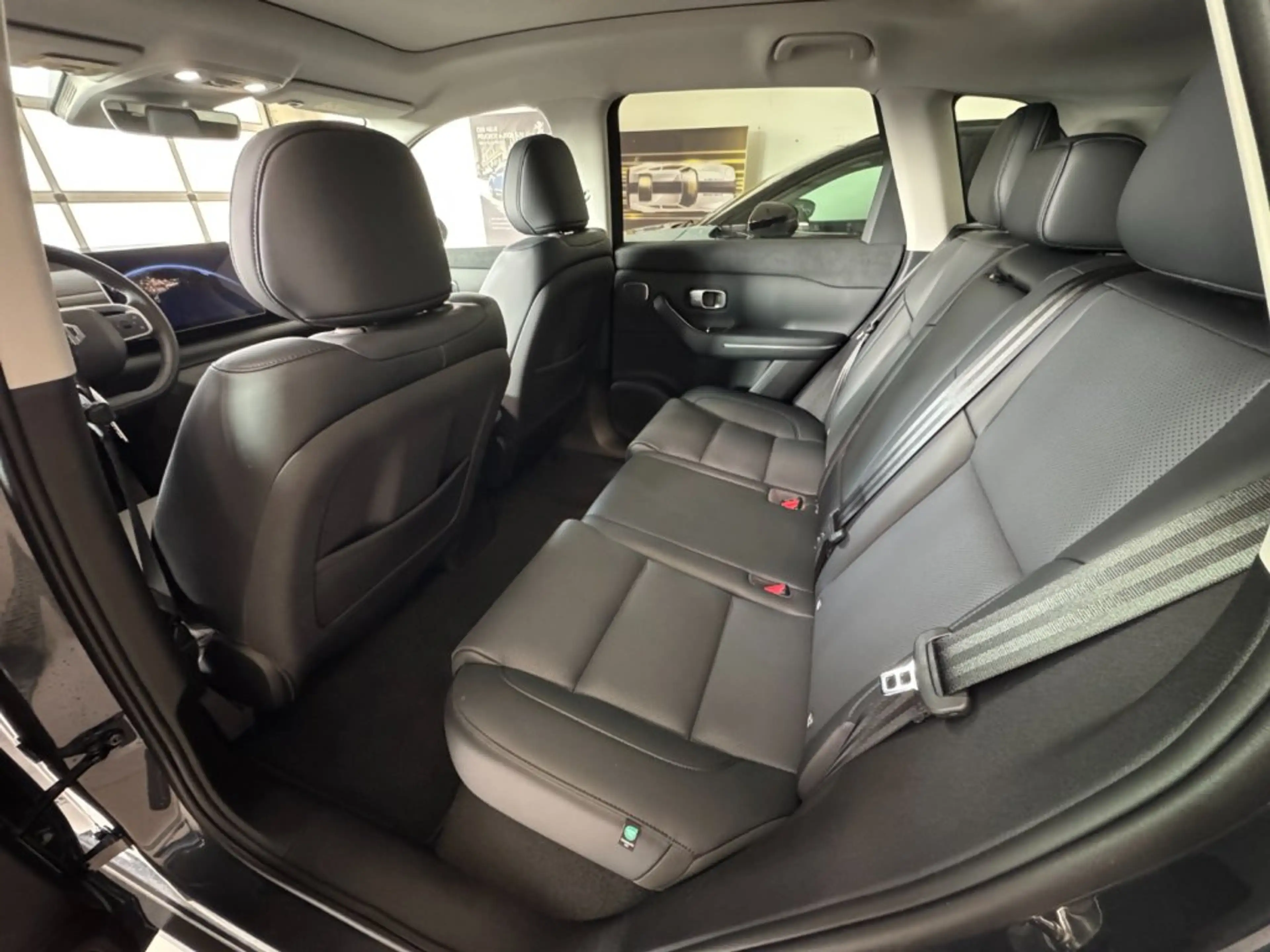 Leapmotor C10 REEV C10 Design — photo 5