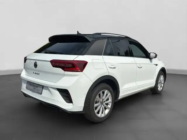 Volkswagen T-Roc view 3